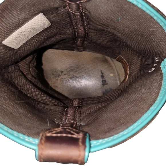 Step into Style and Comfort with the Ariat Delilah Western Boot size 8.5 - Picture 14 of 16